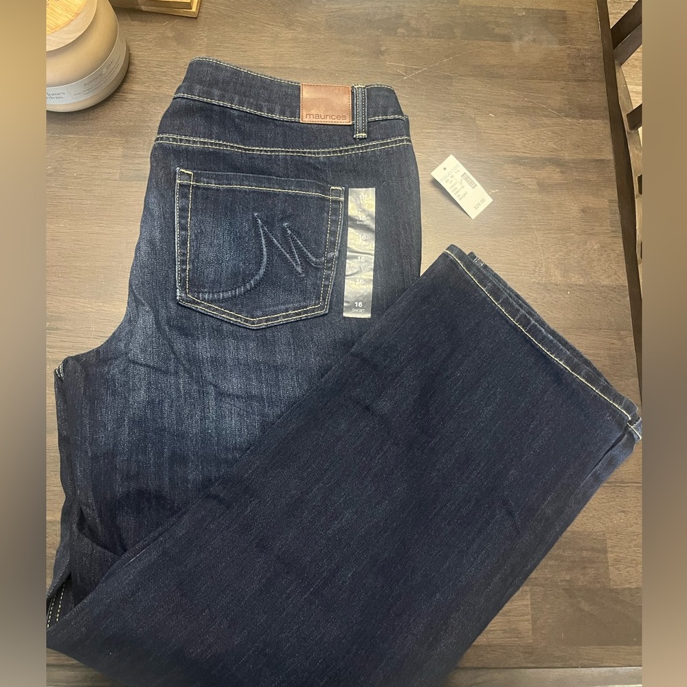 Maurices Straight Mid Rise Denim Flex, size 16 jeans